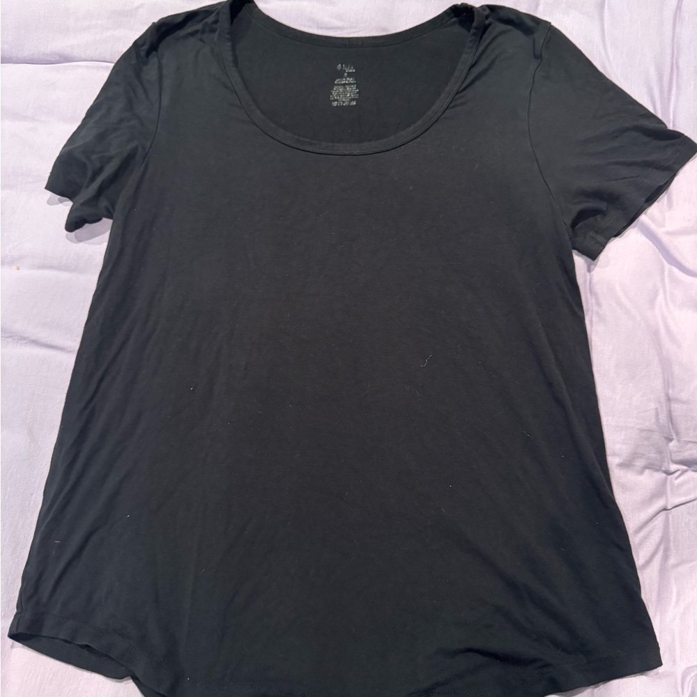 Kyte baby black scoop neck tee